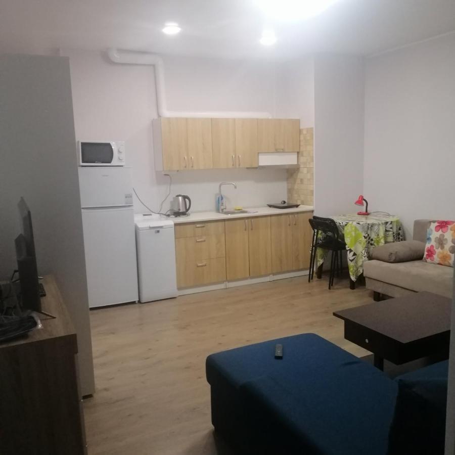 Cozy Gagarin Plaza Apartment Odessa Exterior photo